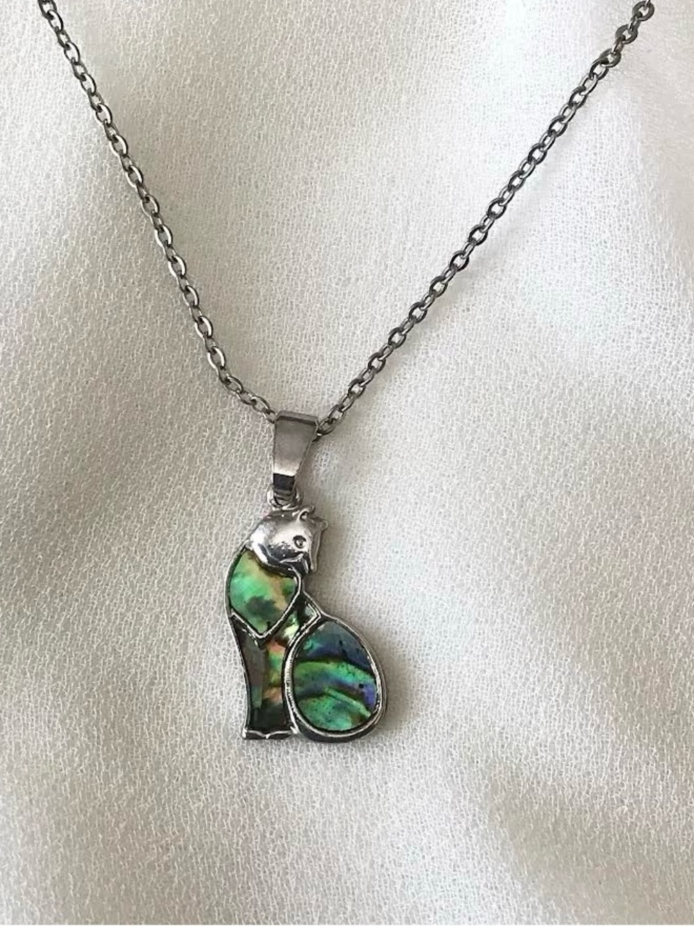 Green Abalone Inlay Cat Necklace